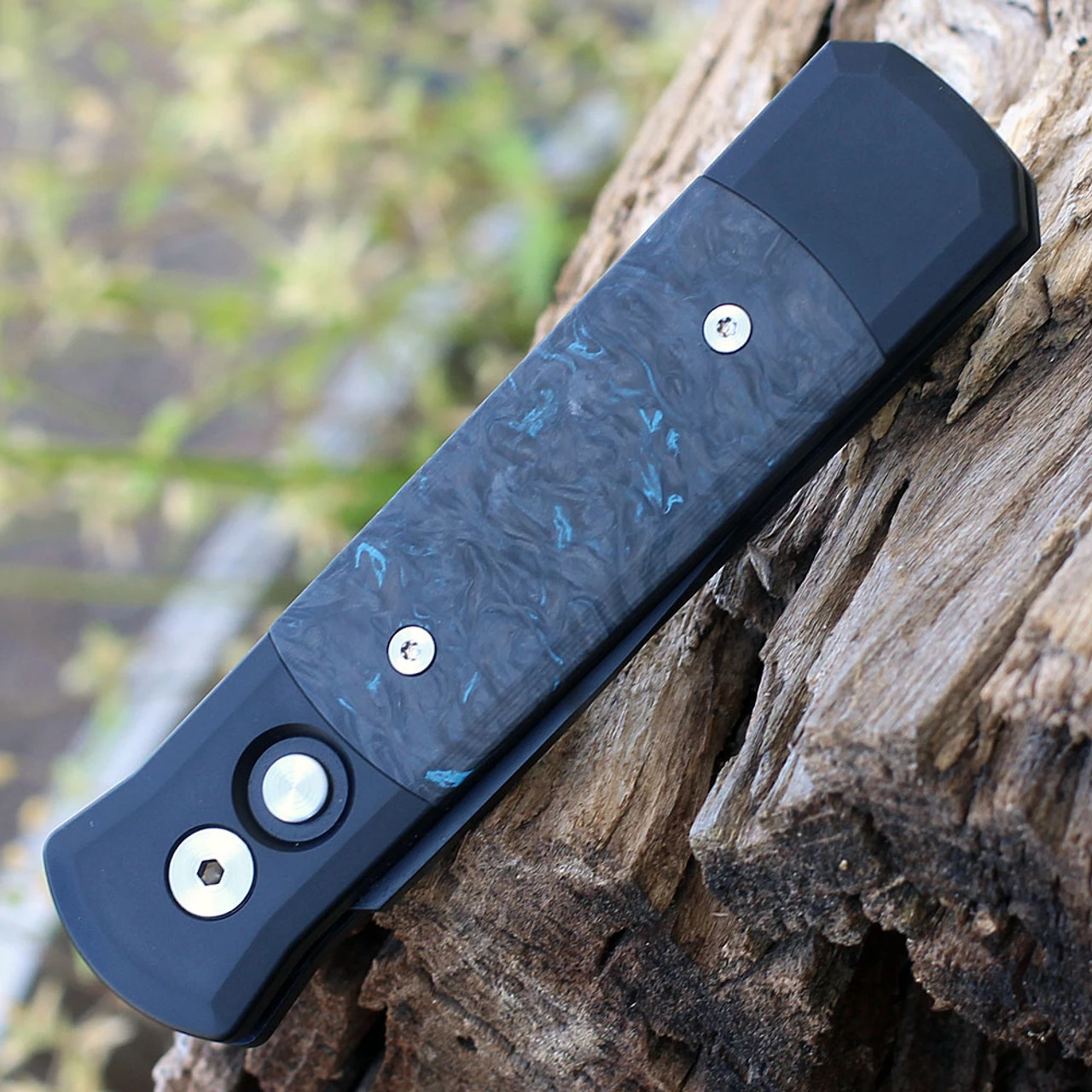 Pro-Tech Godson "Dark Matter" Automatic Blue Fat Carbon (3.2" 154CM Blk) 7FC31 5 Pro-Tech Godson "Dark Matter" Automatic Blue Fat Carbon (3.2" 154CM Blk) 7FC31 - Image 3