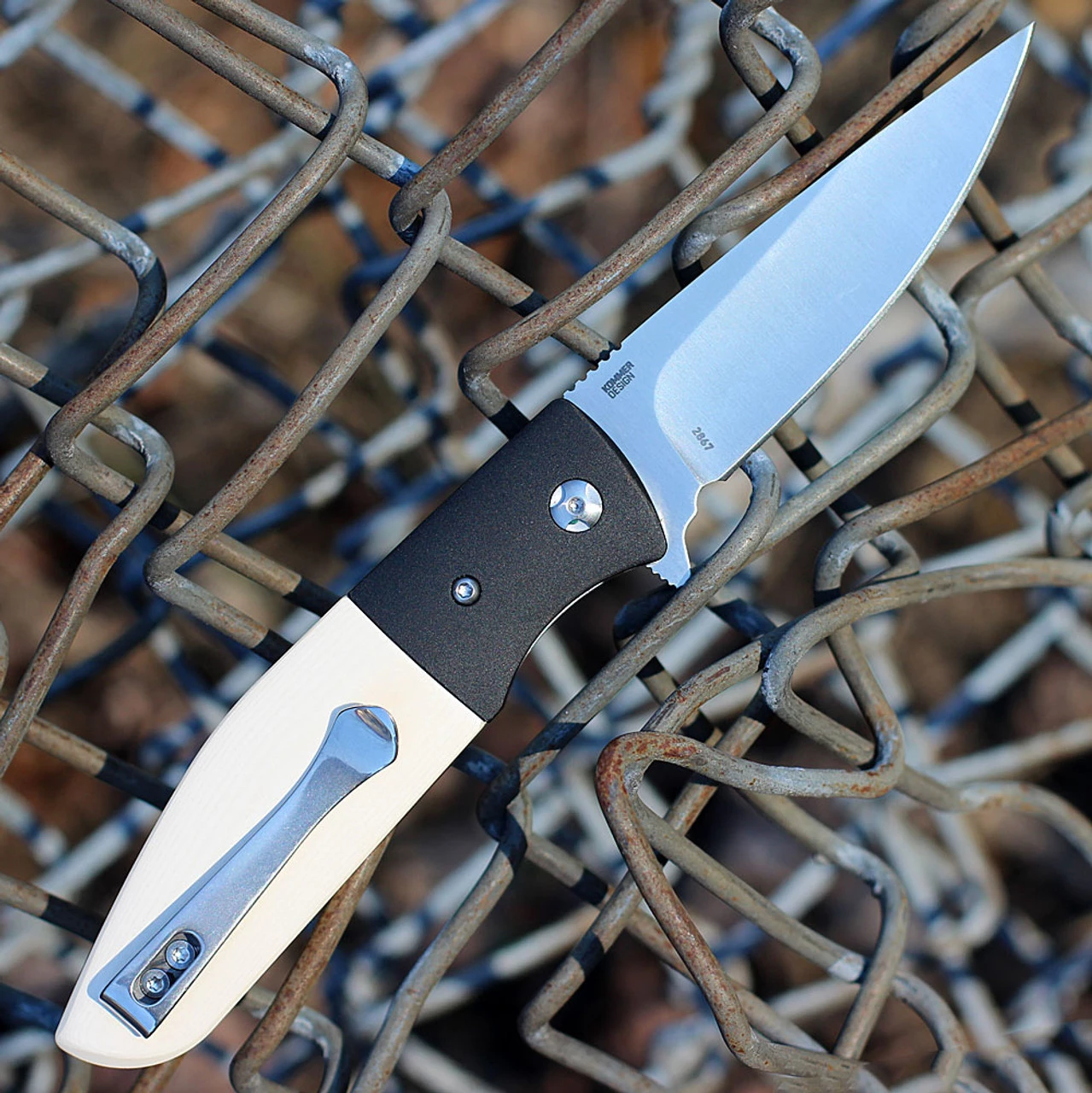 CRKT Kommer Curfew - IWhite Alum. (3.12" 8Cr13MoV Satin) 2867 4 CRKT Kommer Curfew - IWhite Alum. (3.12" 8Cr13MoV Satin) 2867 - Image 2
