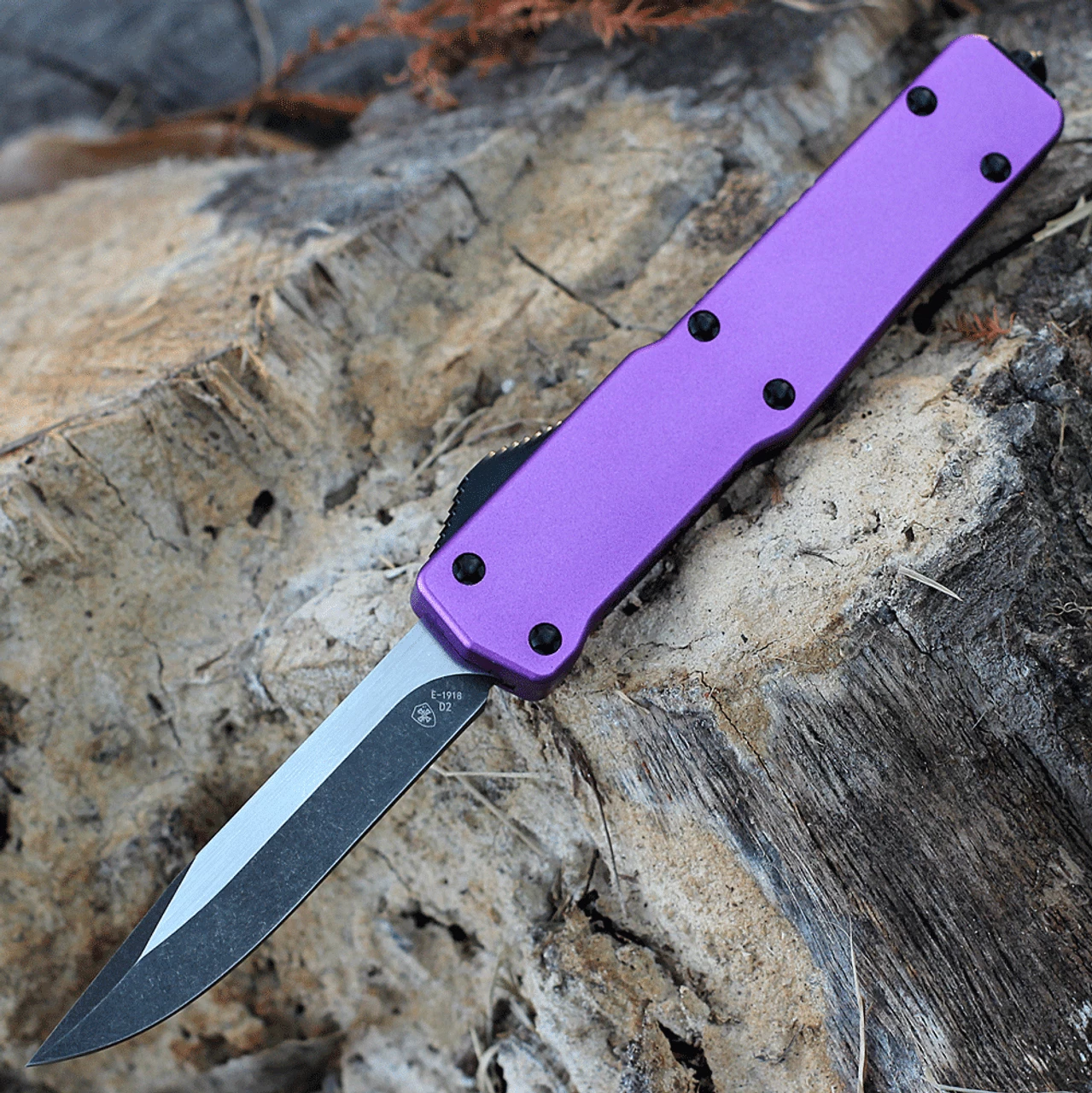 Templar Premium Lightweight Slim OTF -Alum. Purple (3.25" D2 Blk Drop Point) MA-AP-32-1 2 Templar Premium Lightweight Slim OTF -Alum. Purple (3.25" D2 Blk Drop Point) MA-AP-32-1