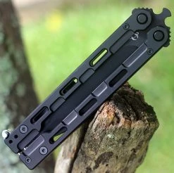 Mantis Bali Song Flyswitch - Black Titanium (3.88" 154 CM) MAN8049 -Knives Sales MAN8049.3 15858.1656615956