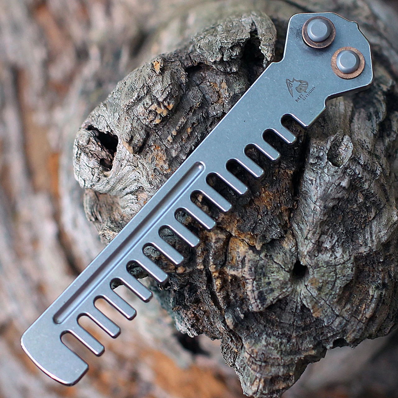 Maxace Apostle Channel Balisong - Ti /CF (4.7" M390) MCAP01 5 Maxace Apostle Channel Balisong - Ti /CF (4.7" M390) MCAP01 - Image 3