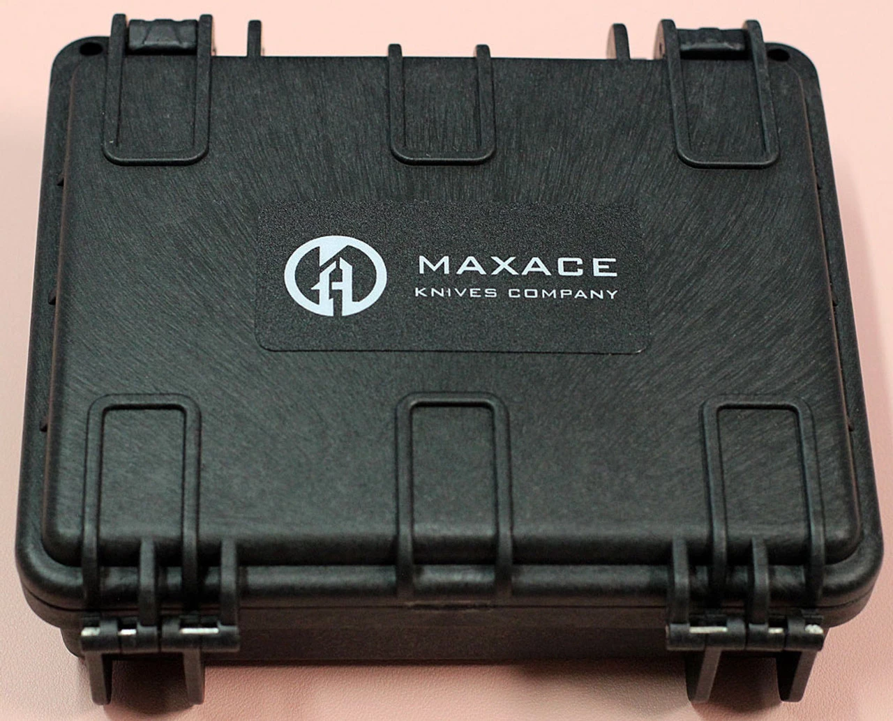 Maxace Apostle Channel Balisong - Ti /CF (4.7" M390) MCAP01 8 Maxace Apostle Channel Balisong - Ti /CF (4.7" M390) MCAP01 - Image 6