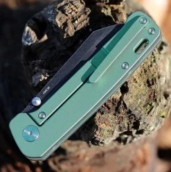 QSP Penguin Frame Lock - Green SW Ti (3" 154CM Black SW) QS130-Y -Knives Sales QS130Y.3 73216.1647531558