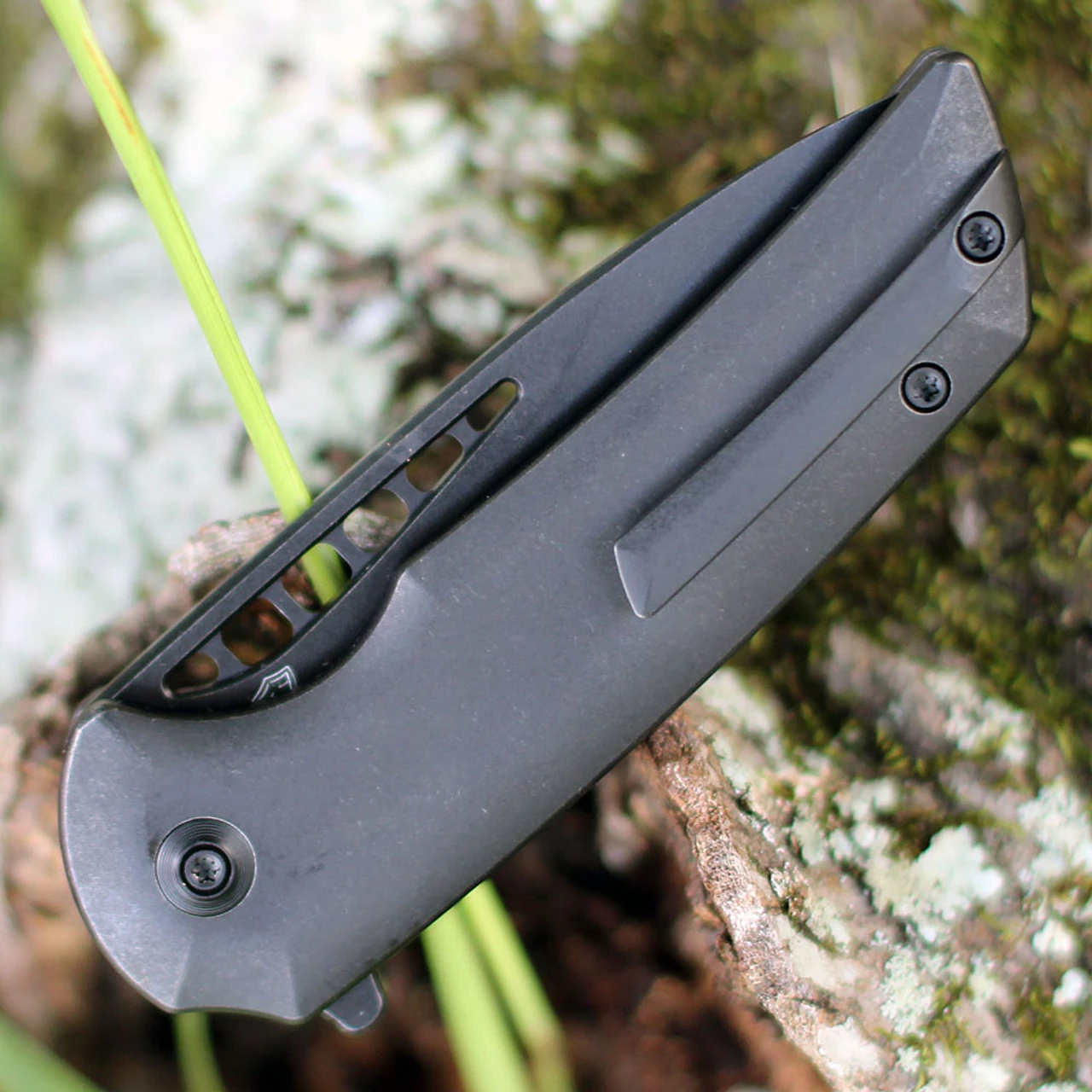 WE Mini Malice Button Lock -Blk Ti (2.98" Blk SW CPM 20CV) WE054BL-1 6 WE Mini Malice Button Lock -Blk Ti (2.98" Blk SW CPM 20CV) WE054BL-1 - Image 4